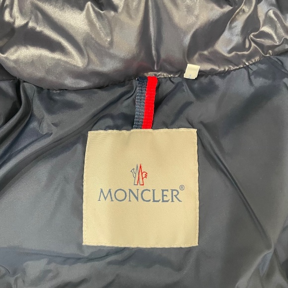 MONCLER {3} Coat Navy Blue Girls' Puffer Zip-Up Detachable Hood - Picture 7 of 12